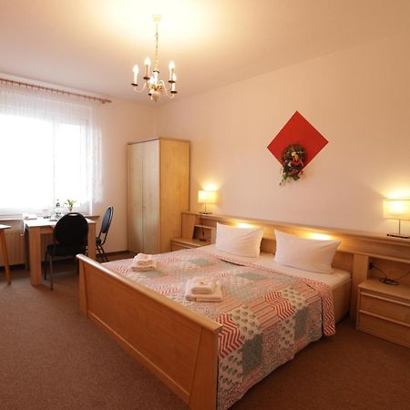 Hotel Riedel Циттау Экстерьер фото